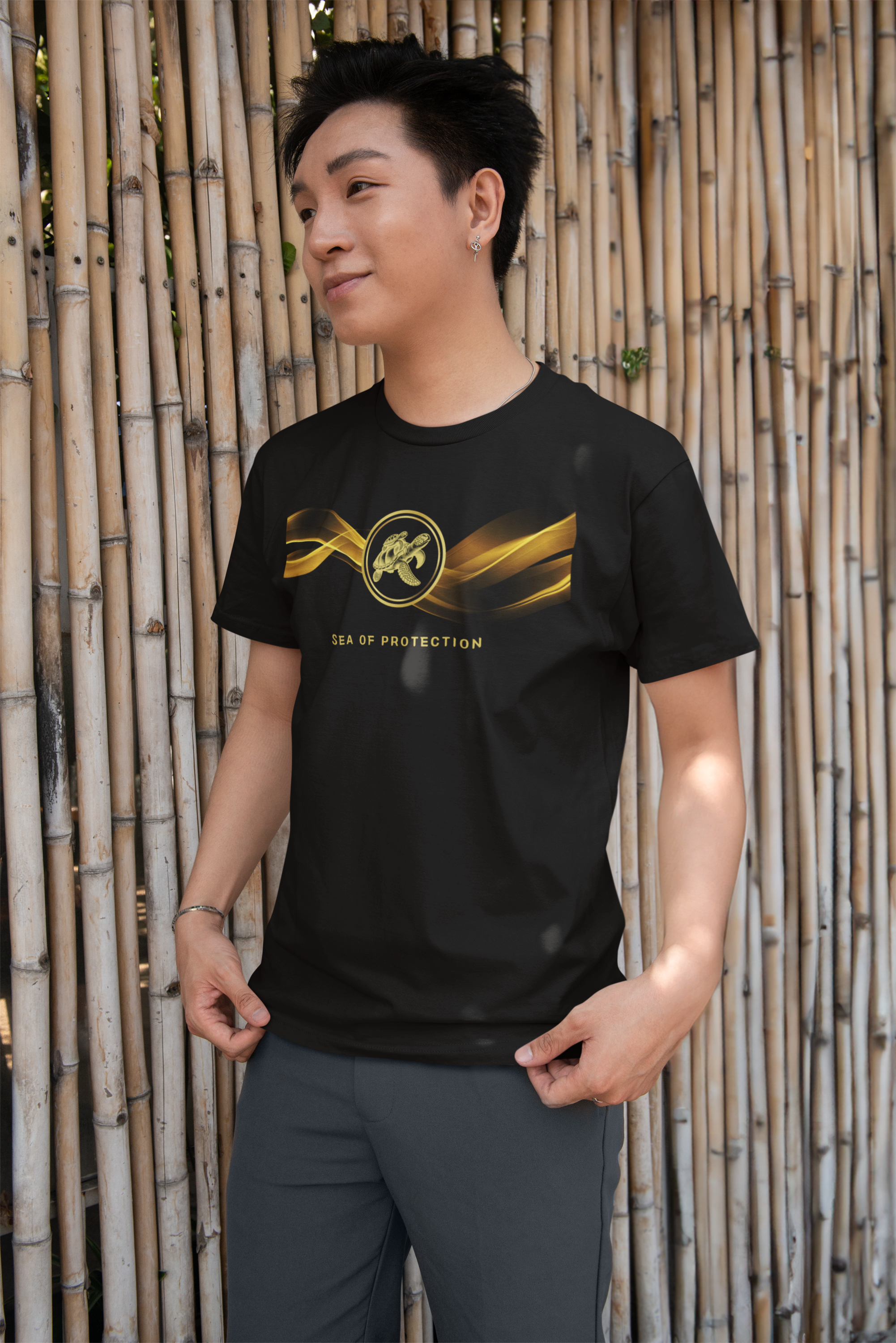 Empowering T-shirt - Zen Turtle Collection Black Protection