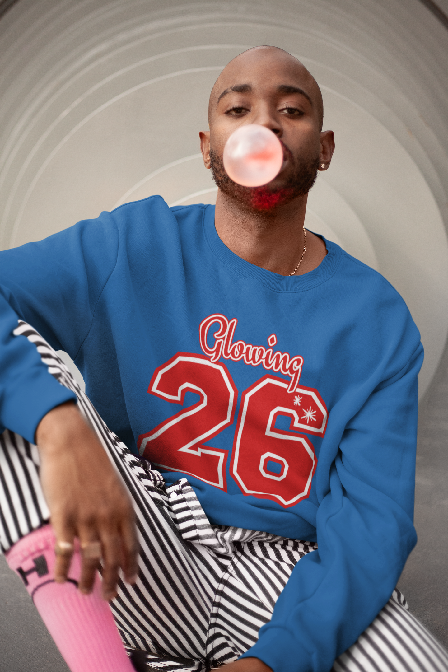 Christmas 2025 Sweatshirt - 26 Glowing